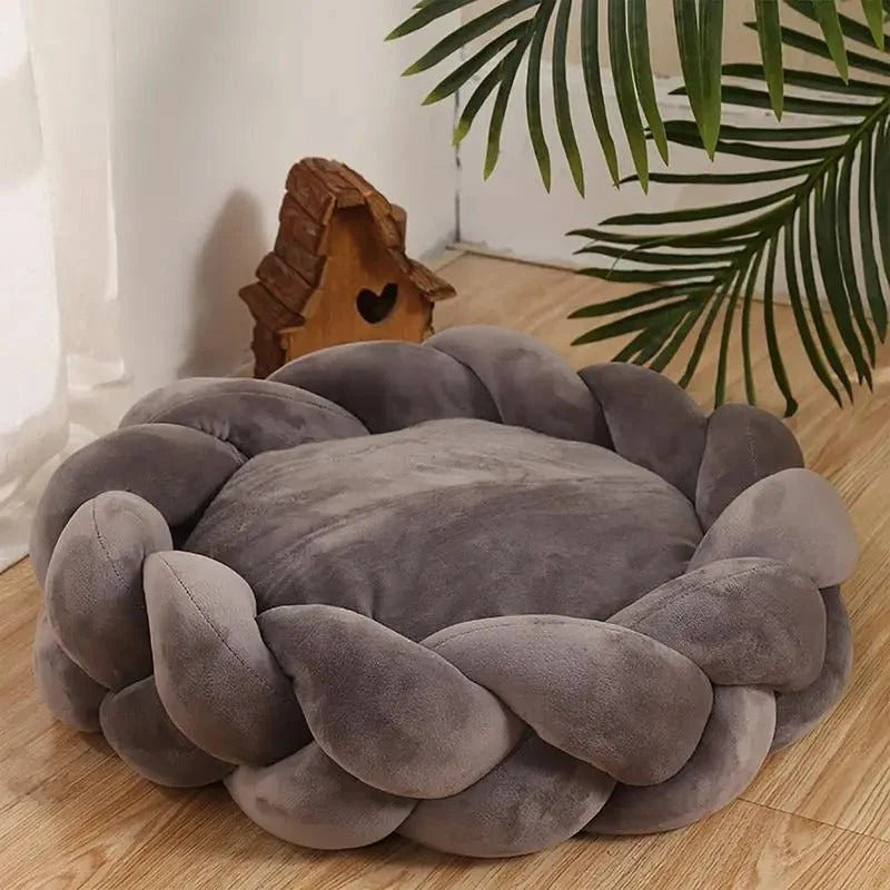 Braided Round Dog Bed | Cosy Woven Nest