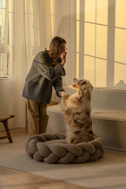 Braided Round Dog Bed | Cosy Woven Nest